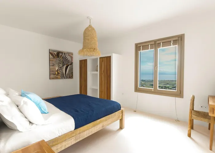 Lazuli - Golden Marpissa